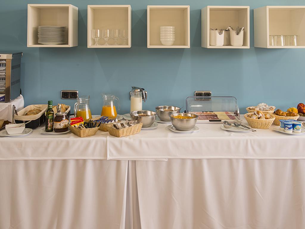 Encasa Hotel Almansa Eksteriør bilde